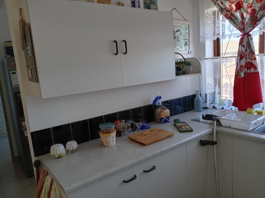 3 Bedroom Property for Sale in Wavecrest Eastern Cape